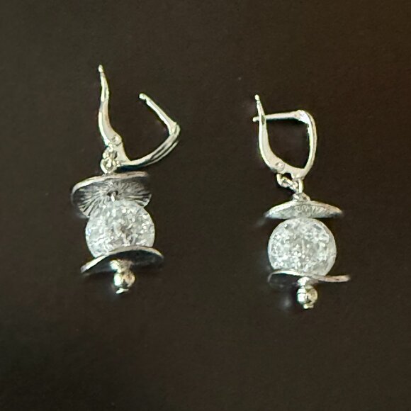 3/$17 Modern Design Abstract Cracked Quartz Pierced Earrings - Picture 3 of 4